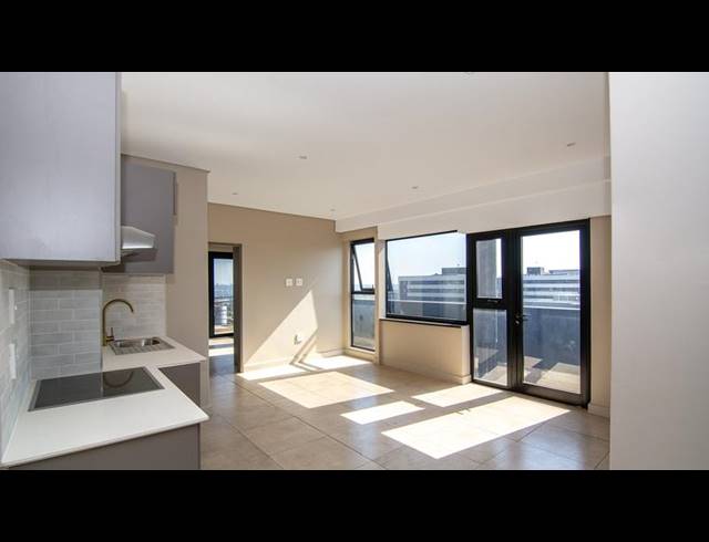 2 BEDROOM APARTMENT FOR SALE IN SANDOWN